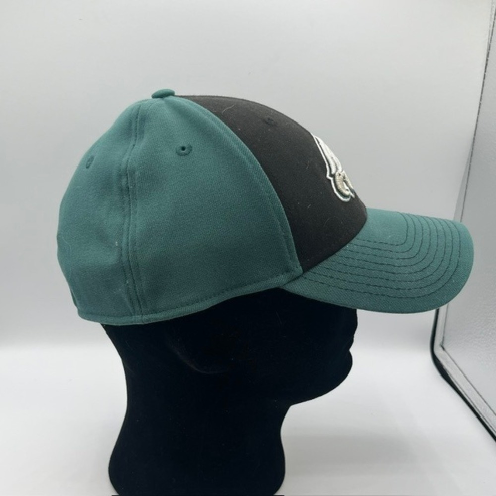 New Era Philadelphia Eagles 39THIRTY NFL Hat Mens Medium Large Green Black Cap - Picture 2 of 9